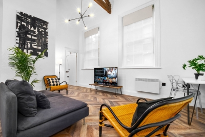 Stylish 2 Bedroom Apartment - Netflix - Wolverhampton Centre