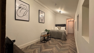 Stylish 2 Bedroom Apartment - Netflix - Wolverhampton Centre