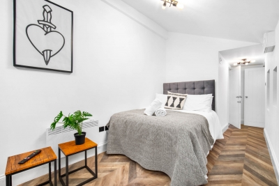 Stylish 2 Bedroom Apartment - Netflix - Wolverhampton Centre