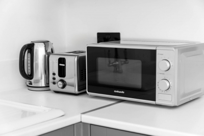 Modern 3 Bedroom Townhouse - Bedroom TVs - Wolverhampton Centre