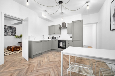 Modern 3 Bedroom Townhouse - Bedroom TVs - Wolverhampton Centre
