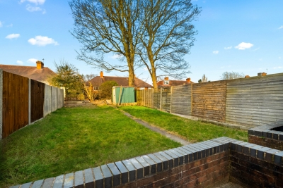 Stylish 3 Bedroom House - Garden - Parking