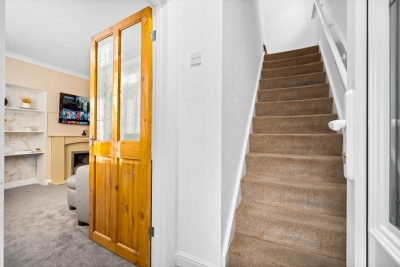 Stylish 3 Bedroom House - Garden - Parking