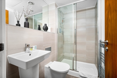Stylish 2 Bedroom Apartment - City Centre - Netflix - Fast WiFi