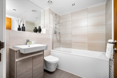 Stylish 2 Bedroom Apartment - City Centre - Netflix - Fast WiFi
