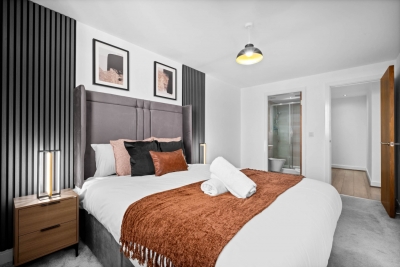 Stylish 2 Bedroom Apartment - City Centre - Netflix - Fast WiFi