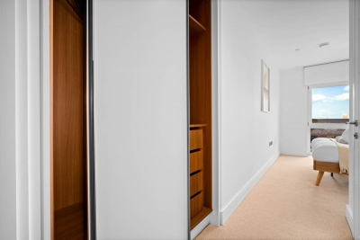 Stylish 2 Bedroom Apartment * Balcony * Fast Wi-Fi