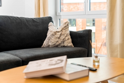 Luxury 2 Bedroom Apartment - Juliet Balcony - Fast WiFi - Netflix