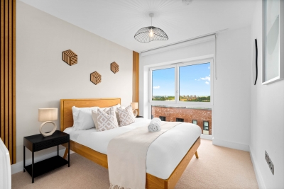 Luxury 2 Bedroom Apartment - Juliet Balcony - Fast WiFi - Netflix