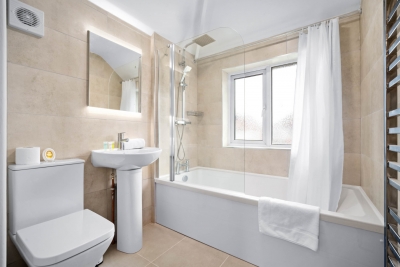 Modern Four Bedroom House - Garden - Parking - Great Barr