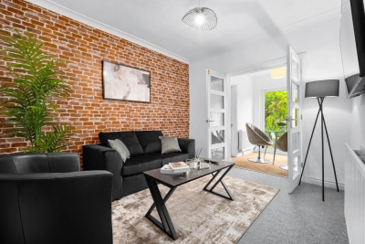 Modern Four Bedroom House - Garden - Parking - Great Barr