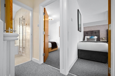 Modern Four Bedroom House - Garden - Parking - Great Barr