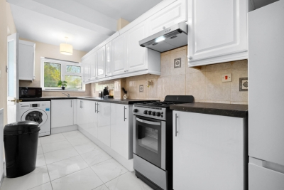 Modern Four Bedroom House - Garden - Parking - Great Barr
