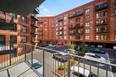 Modern Apartment - Balcony - Fast WiFi - Netflix