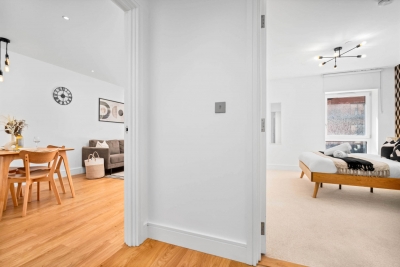 Modern Apartment - Balcony - Fast WiFi - Netflix