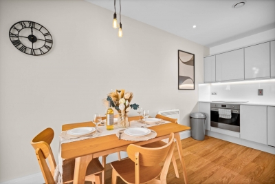 Stylish Apartment - Balcony - Fast WiFi - Netflix