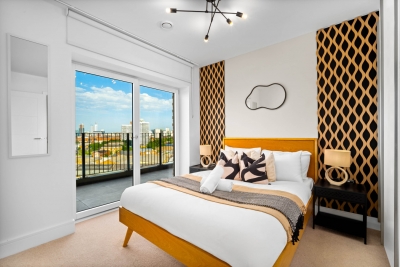 Modern Apartment * Balcony * Canal Views * Netflix