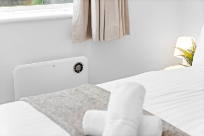Elegant 2 Bedroom Apartment - Parking - Garden - Netflix