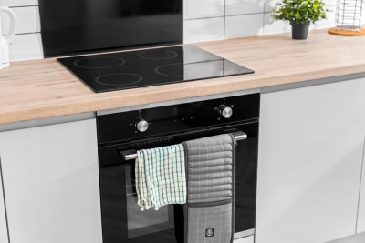 Elegant 2 Bedroom Apartment - Parking - Garden - Netflix