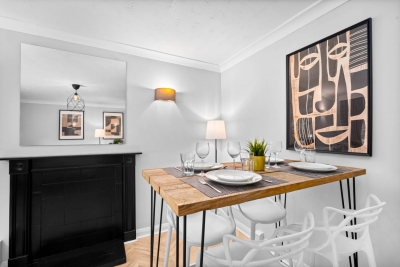 Elegant 2 Bedroom Apartment - Parking - Garden - Netflix