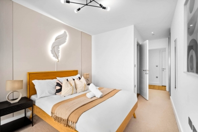 Stylish Apartment * 2 Bed * City Centre * Parking