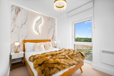 Modern Apartment * 2 Bedroom * Balcony* Parking
