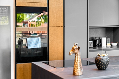 Stylish 3 Bedroom House - Garden - Parking - Outdoor Playground