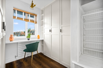 Stylish 3 Bedroom House - Garden - Parking - Outdoor Playground