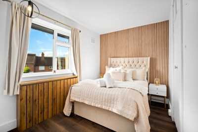 Stylish 3 Bedroom House - Garden - Parking - Outdoor Playground