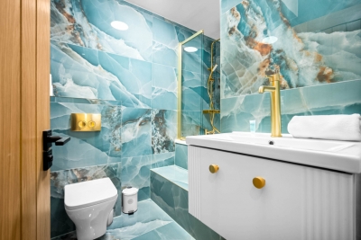 Stylish Four Bedroom House - Garden - Parking