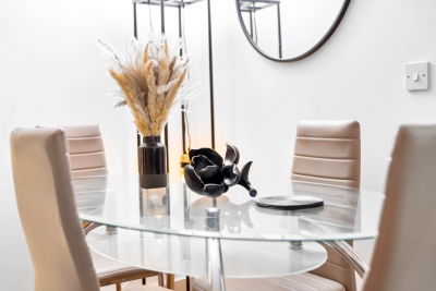 Luxury Apartment - City Centre - Parking - Balcony