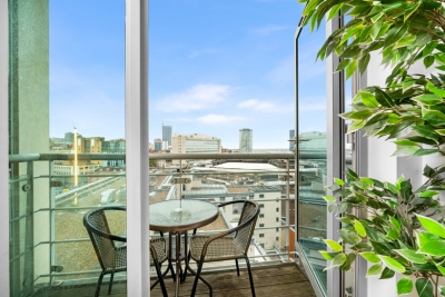 Luxury Apartment - City Centre - Parking - Balcony