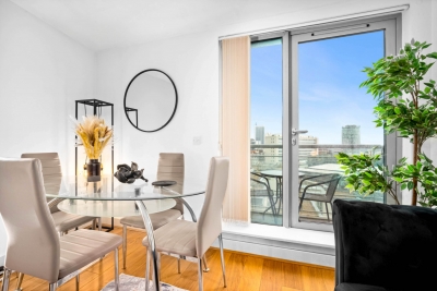 Luxury Apartment - City Centre - Parking - Balcony