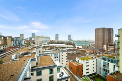 Luxury Apartment - City Centre - Parking - Balcony