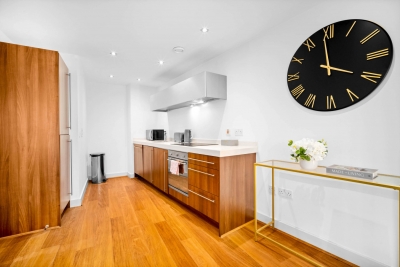 Luxury Apartment - City Centre - Parking - Balcony