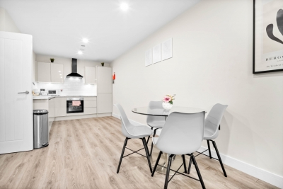 Stylish 2 Bed Apartment - Smart TV - WIFI - Jewellery Quarter
