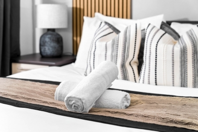 City Centre Apartment - Balcony - On Street Parking - Smart Tv & Neflix