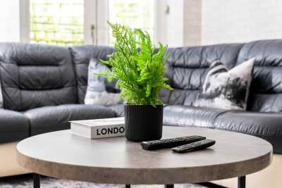 City Centre Apartment - Balcony - On Street Parking - Smart Tv & Neflix