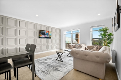 Stylish Two Bedroom Apartment - City Centre - Netflix