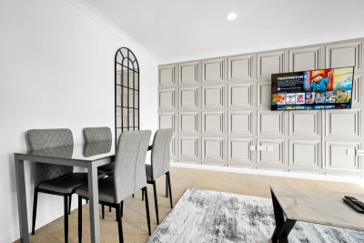 Stylish Two Bedroom Apartment - City Centre - Netflix
