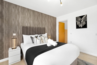 Stylish Two Bedroom Apartment - City Centre - Netflix