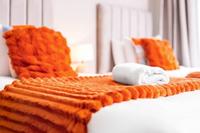 Luxury Apartment - Sleeps 4 - City Centre - Parking