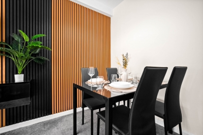Luxury Apartment - Sleeps 4 - City Centre - Parking