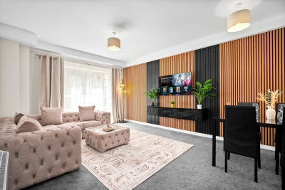 Luxury Apartment - Sleeps 4 - City Centre - Parking