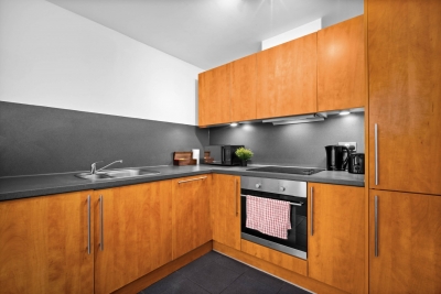 Luxe Apartment - City Centre - Balcony & Parking