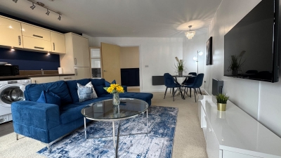 Luxury 2 Bed Apartment - Parking - JQ - City Centre