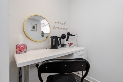 Regent Rd | Work Desk | Shared Kitchen | Parking
