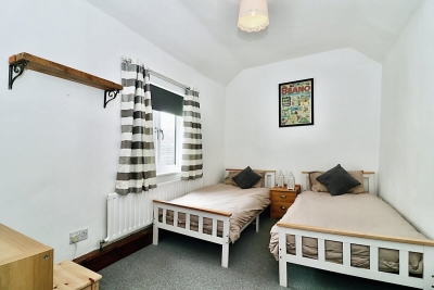 2 Bed cottage beautiful setting walk to Ironbridge