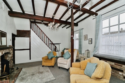 2 Bed cottage beautiful setting walk to Ironbridge