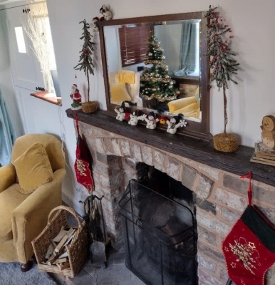 2 Bed cottage beautiful setting walk to Ironbridge